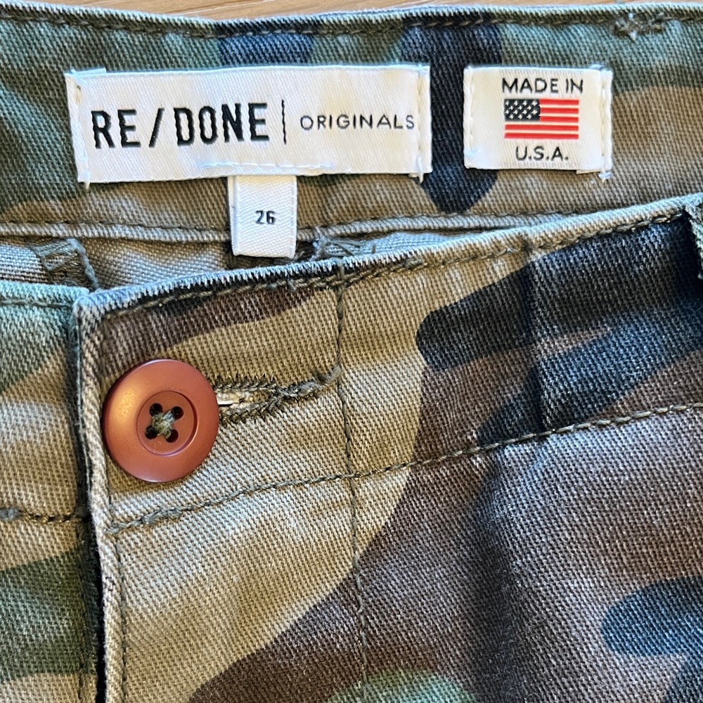 Re/Done Women’s Camo Cargo Pants - Picture 3 of 7